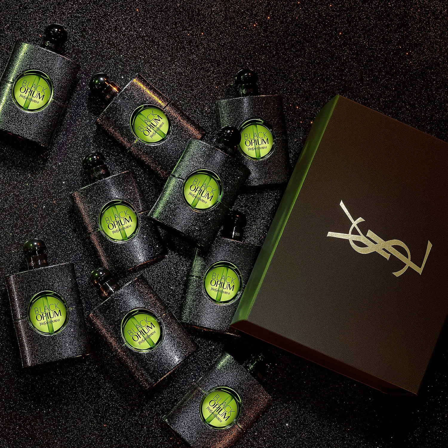 Yves Saint Laurent Black Opium Illicit Green Eau De Parfum Spray 75ml 5 Yves Saint Laurent Black Opium Illicit Green Eau De Parfum Spray 75ml - Image 5