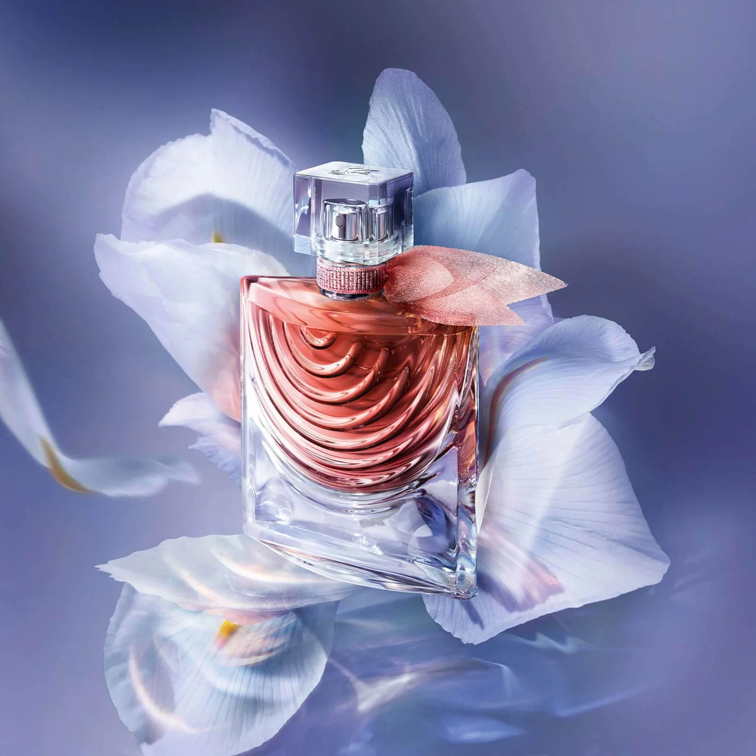 Lancome La Vie Est Belle Iris Absolu Eau De Parfum Spray 50ml 2 Lancome La Vie Est Belle Iris Absolu Eau De Parfum Spray 50ml - Image 2