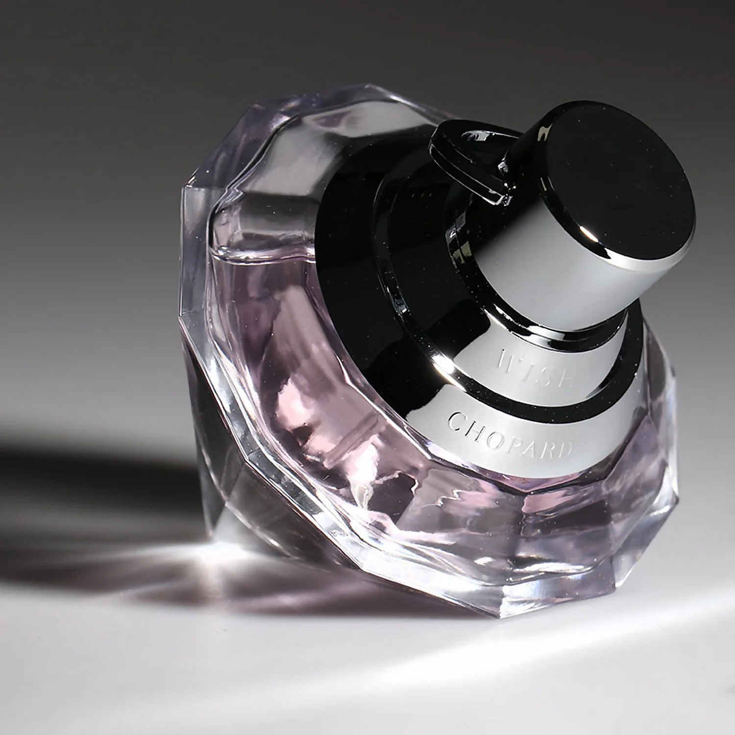 Chopard Pink Wish Eau De Toilette Spray 75ml 4 Chopard Pink Wish Eau De Toilette Spray 75ml - Image 4